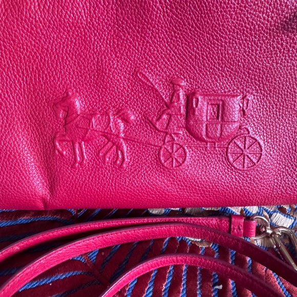 Coach Handbag Pebbled Leather with Embossed Horse & Carriage - Picture 11 of 14